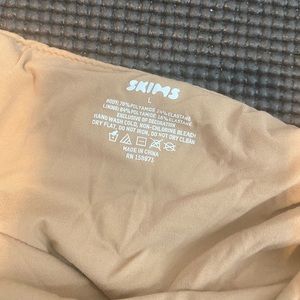 Skims - size L bandeau bra
